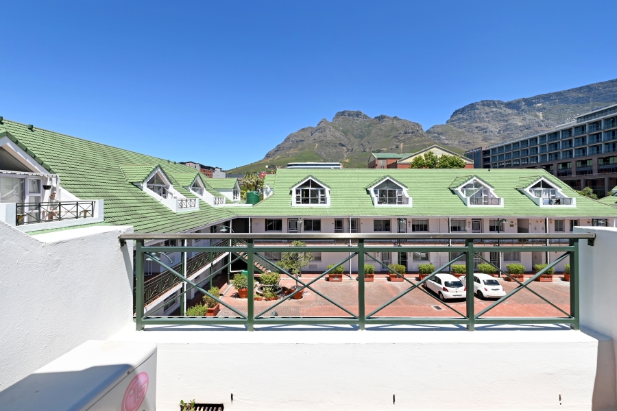 Commercial Property for Sale in Gardens Western Cape